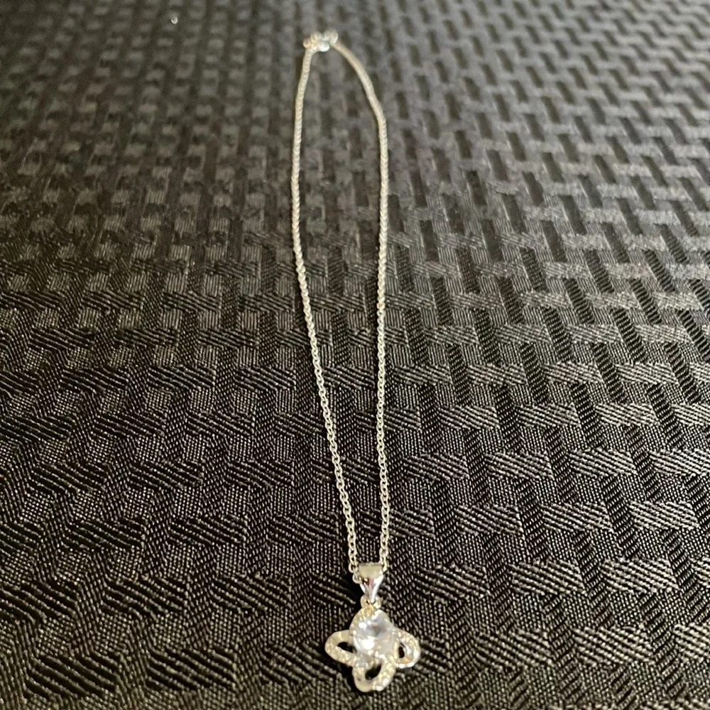 18” sterling silver necklace with Pendent New - Picture 5 of 16